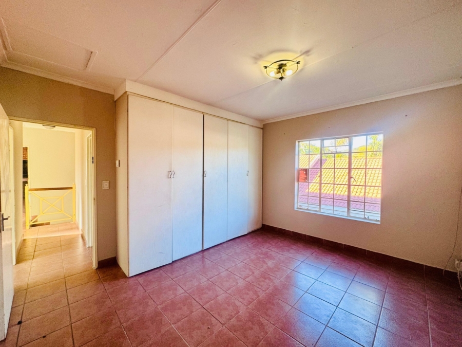 To Let 4 Bedroom Property for Rent in Bodorp North West